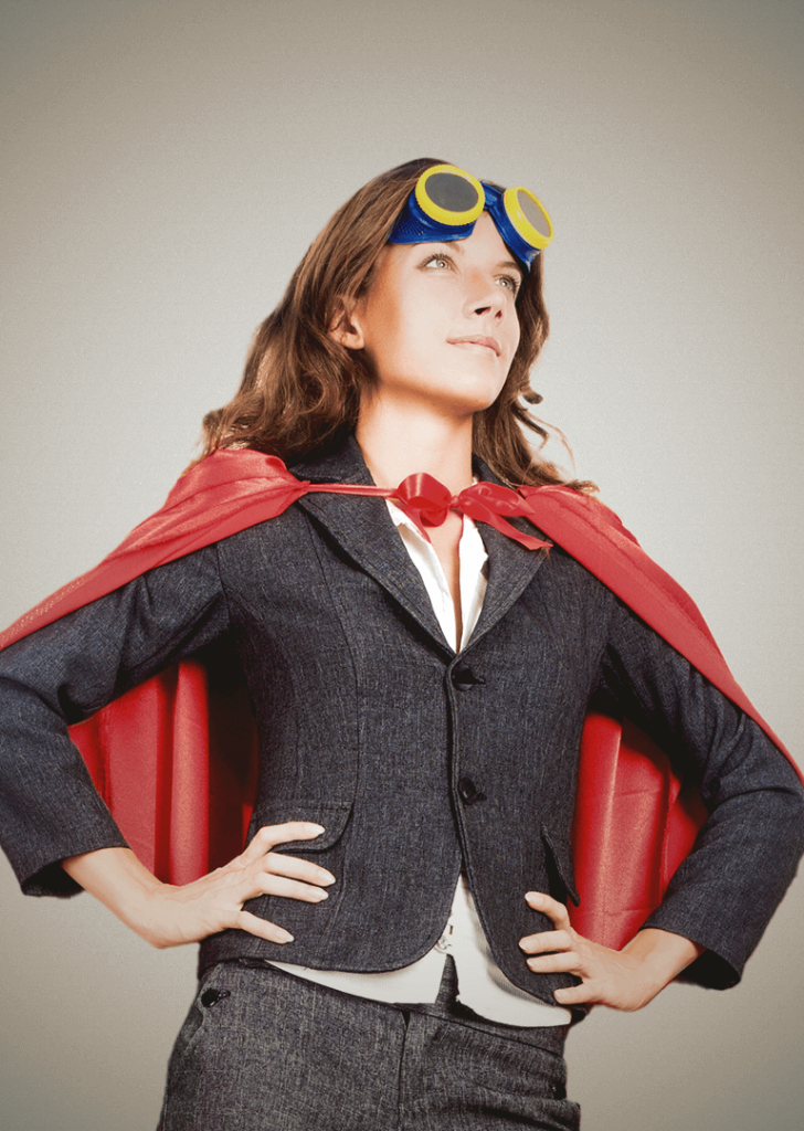 Frau mit einem Superhelden Kostüm